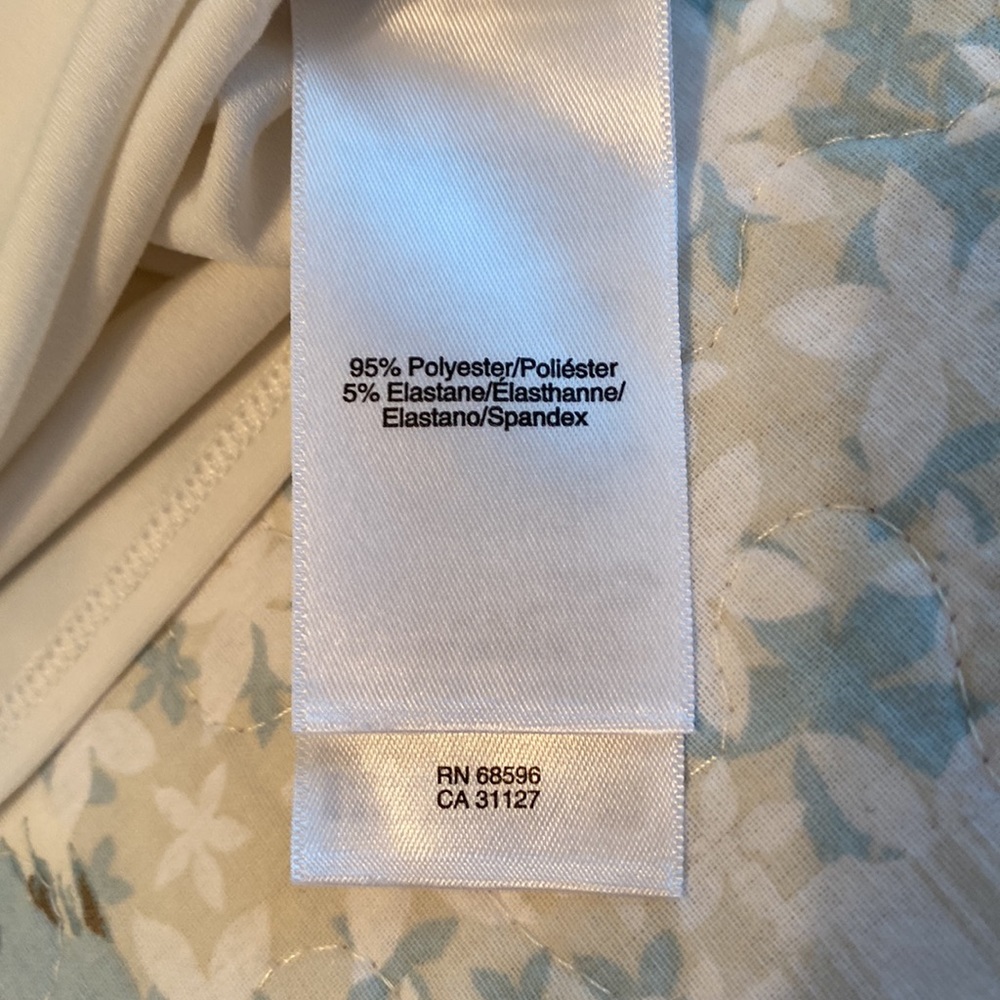 DKNY SLEEVELESS BLOUSE-Cascade neckline w/asymmetrical hemline in Ivory Size Med - Picture 4 of 6